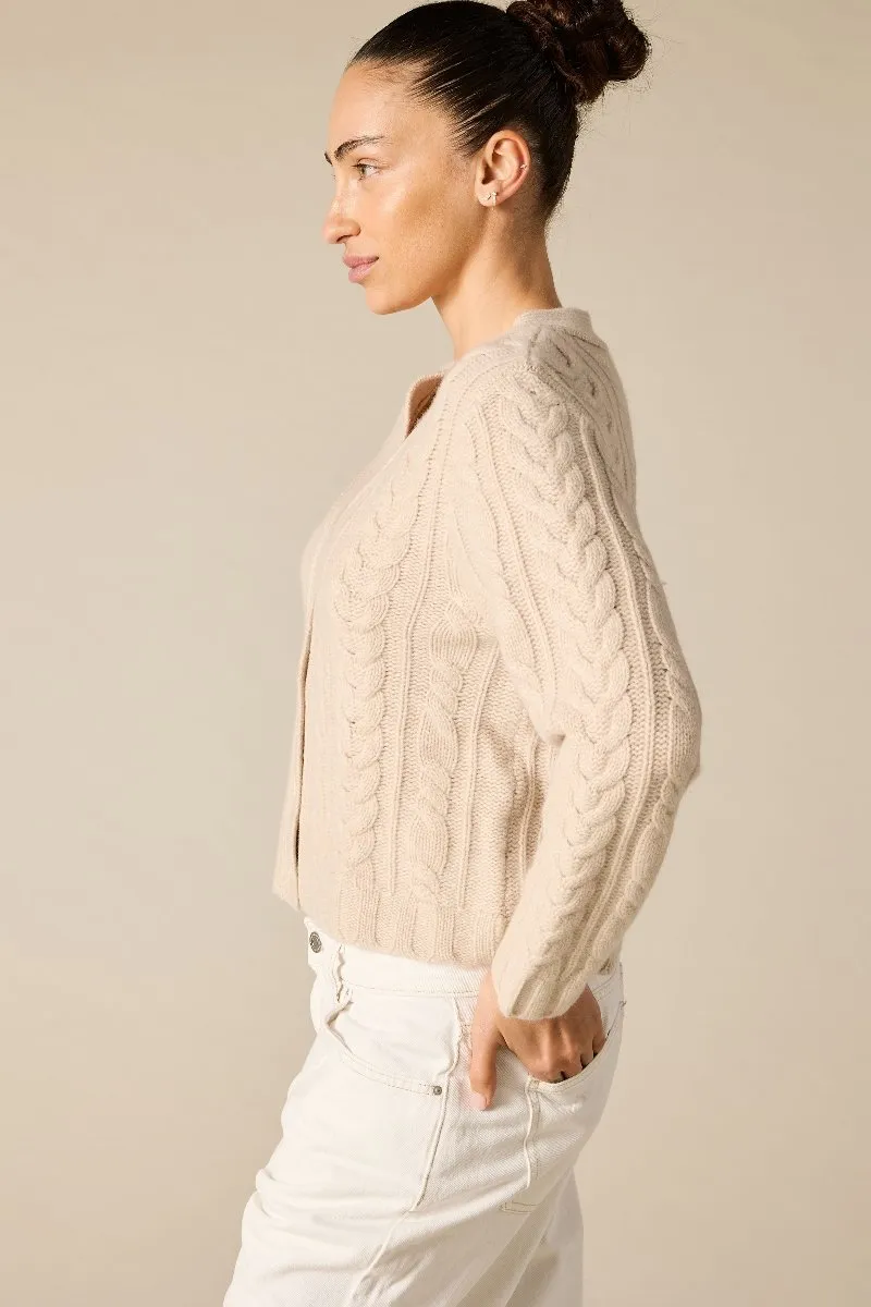 Cashmere Elouise Cable knit Cardigan in Pale Marle Beige