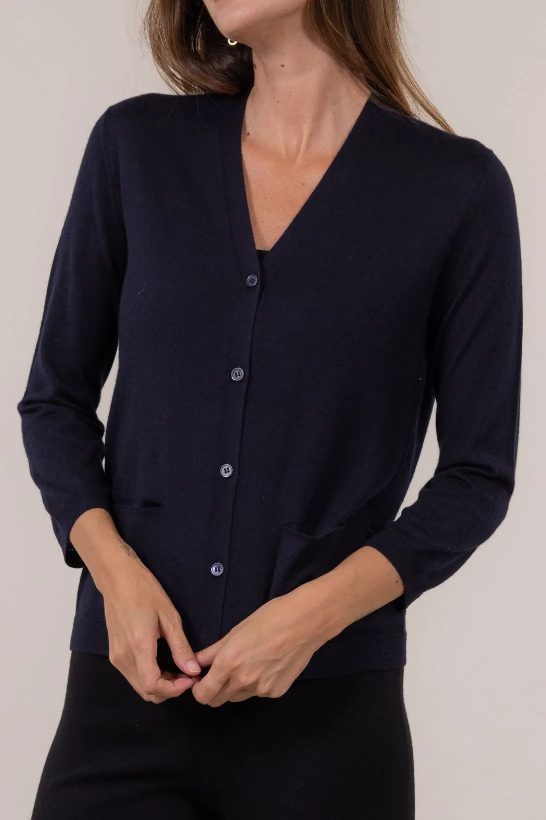 CLASSIC SUPERFINE CASHMERE CARDIGAN