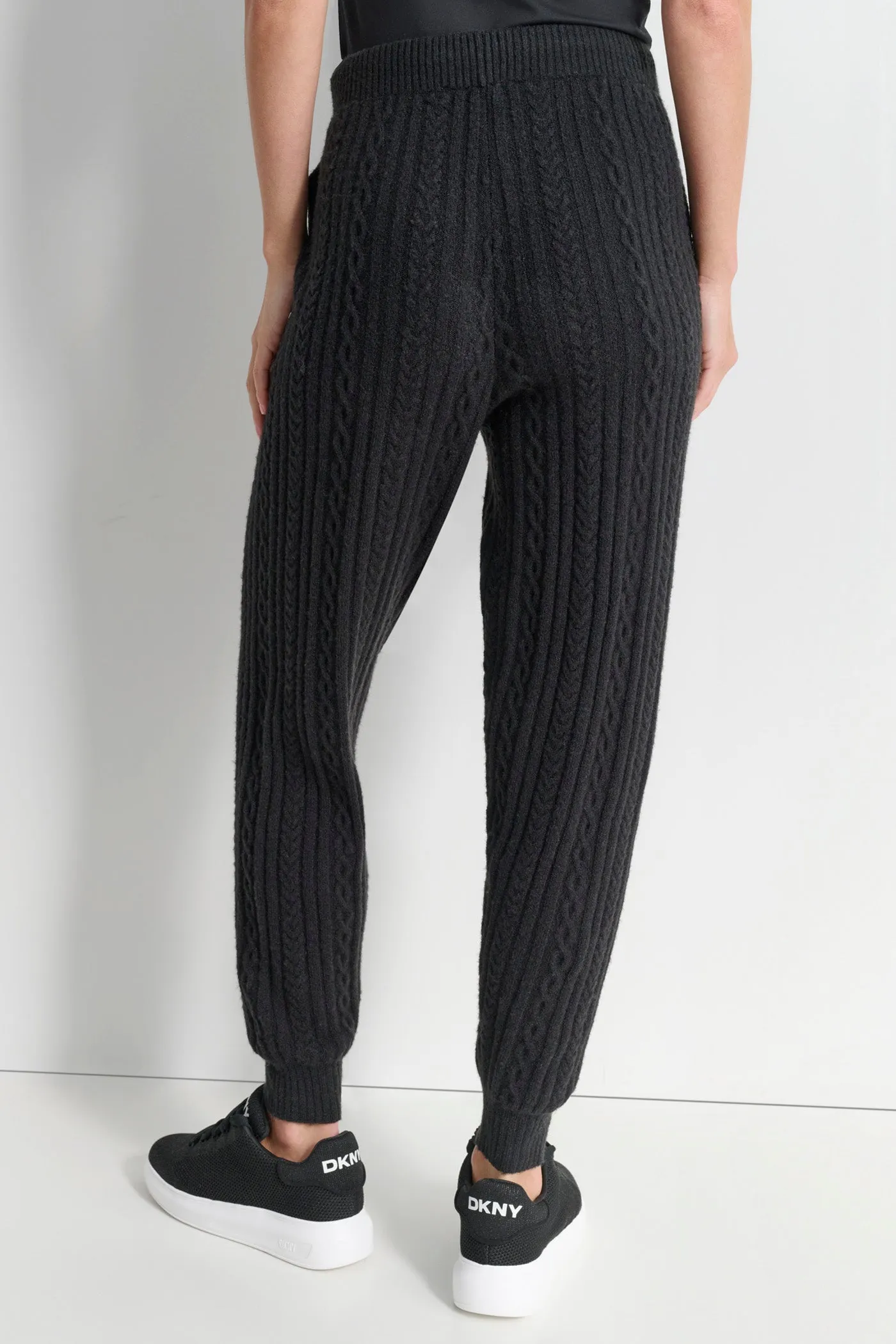 COZY CABLE SWEATER JOGGER