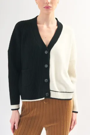 Robertson Madison 100% Cashmere Two Tone Cardigan CC-251 | Ivory/Black | Clearance Final Sale