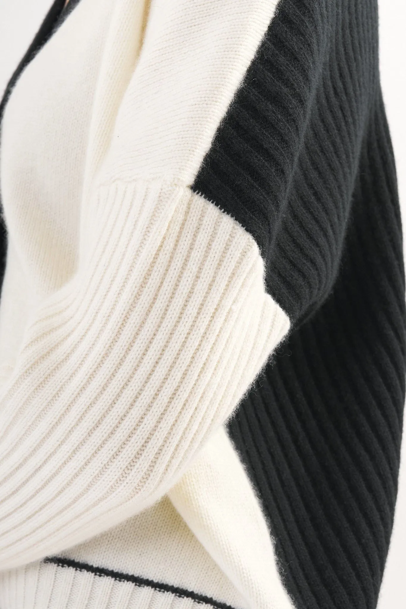 Robertson Madison 100% Cashmere Two Tone Cardigan CC-251 | Ivory/Black | Clearance Final Sale